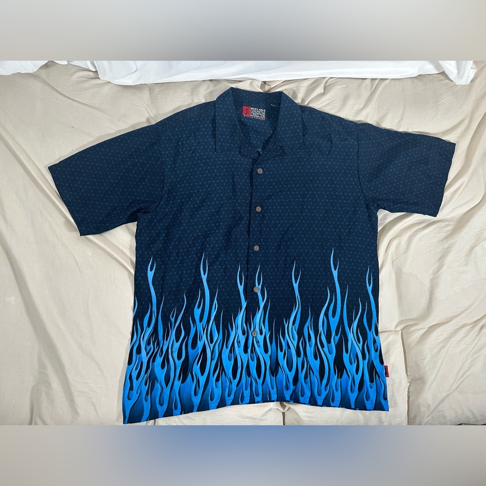 VTG MEN'S PINEAPPLE CONNECTION MYSTIC ORGINS BLACK WITH BLUE FLAMES SHIRT Large